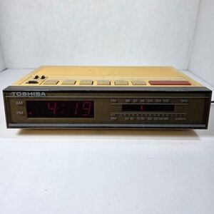 Toshiba Yellow AM/FM Clock Radio